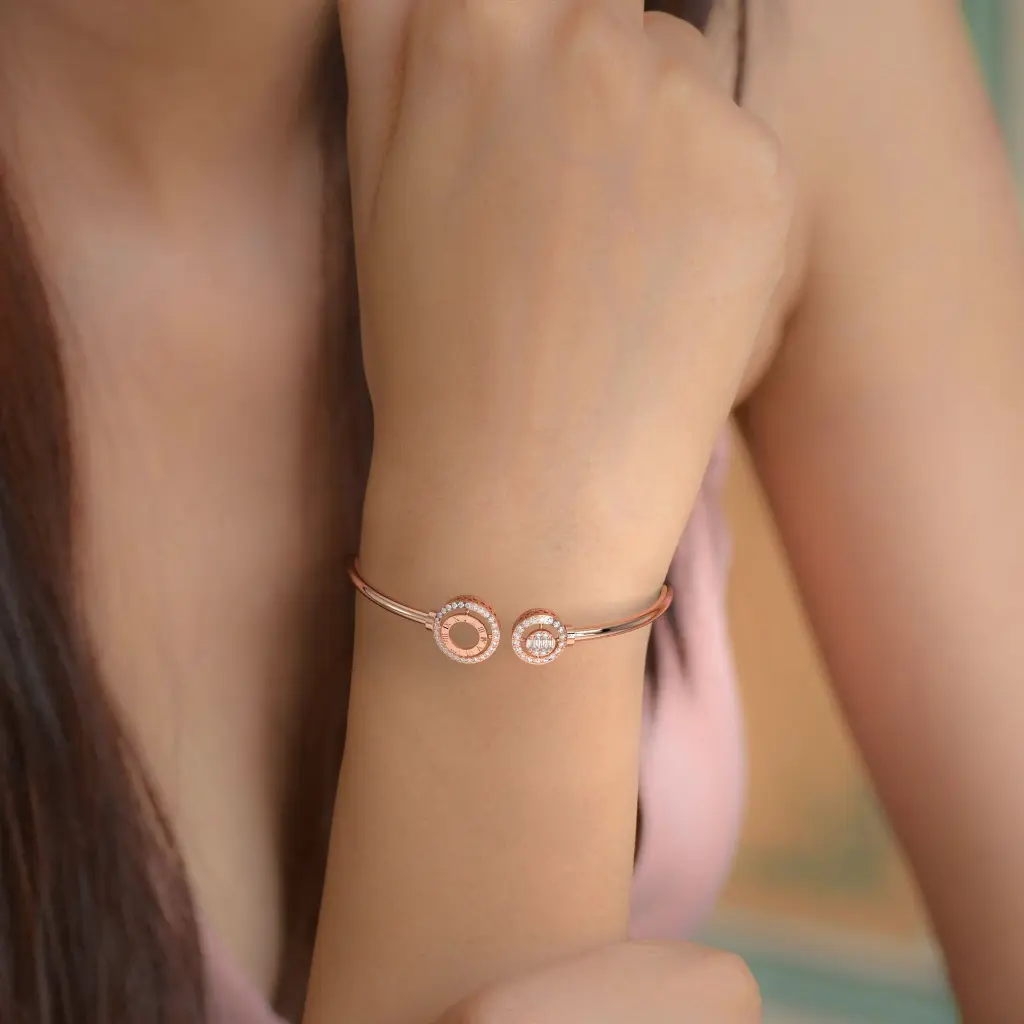 4.4 New Set 2.4515.3.webp